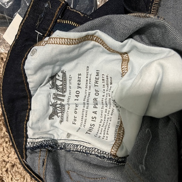 Levi’s 511 - Picture 4 of 7